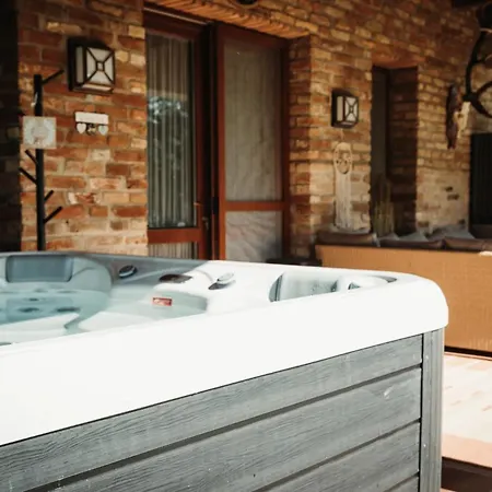 Smaragd Vendeghaz Apartment